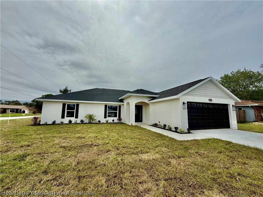 103 Sportsman Avenue, Sebring, FL 33875