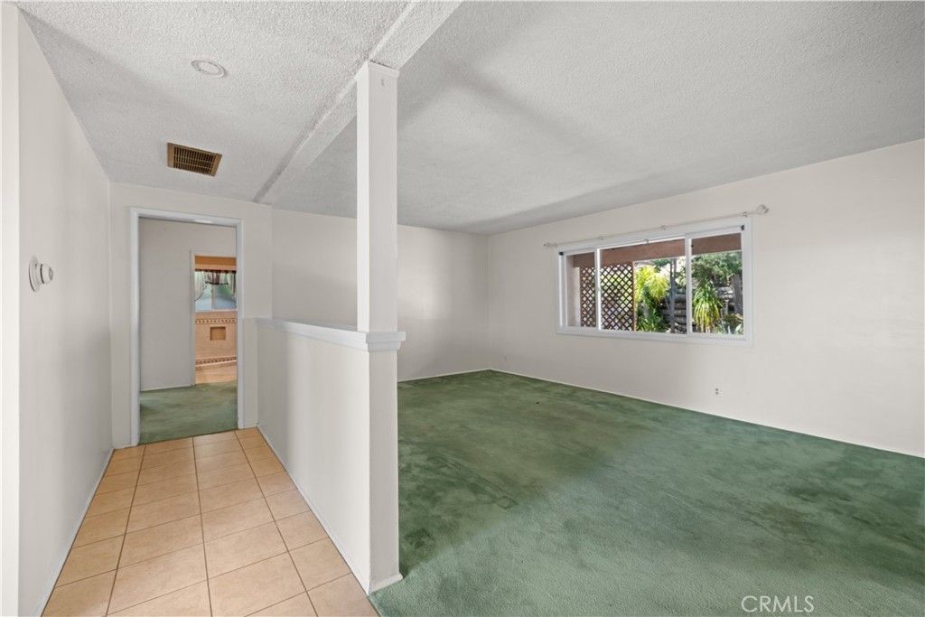 Image 18 of property listing at 11246 Denivelle, Tujunga, CA 91042