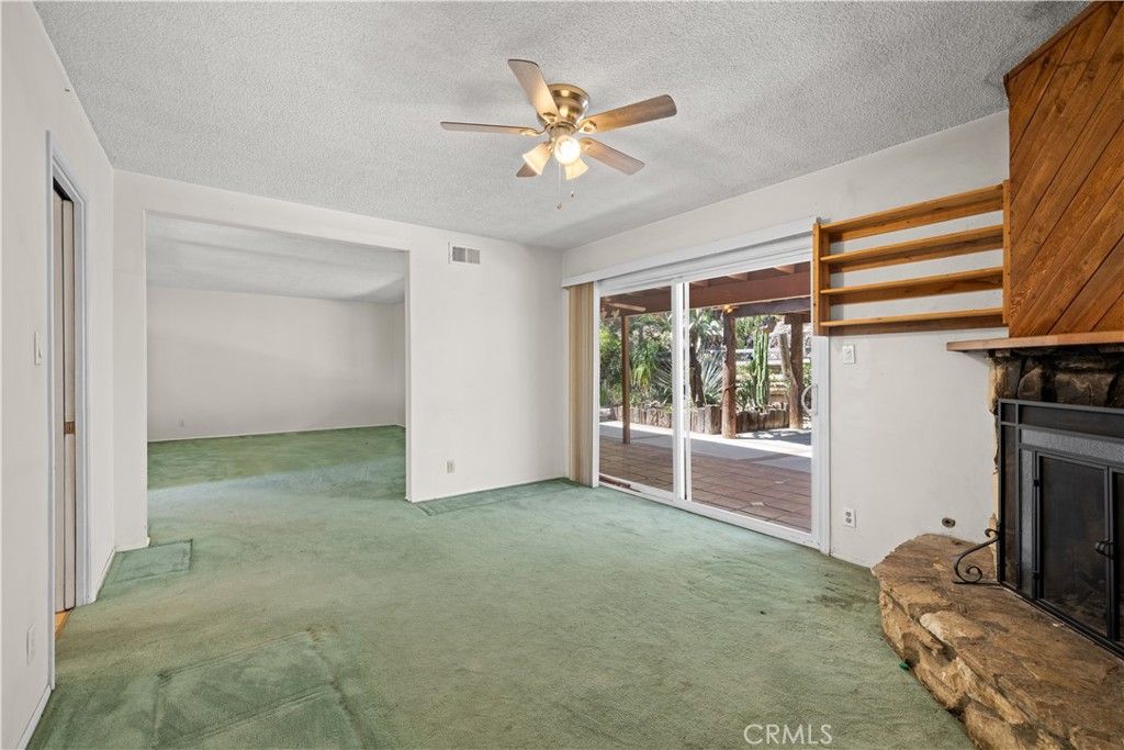 Image 22 of property listing at 11246 Denivelle, Tujunga, CA 91042