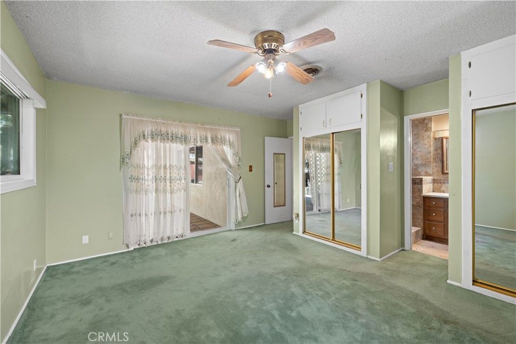 Image 34 of property listing at 11246 Denivelle, Tujunga, CA 91042