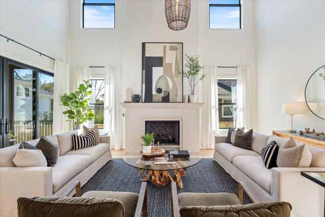 136 51st Ave, N, Nashville, TN 37209