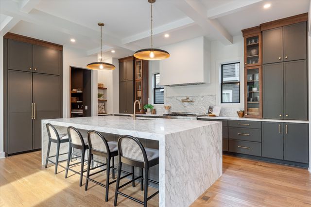 136 51st Ave, N, Nashville, TN 37209