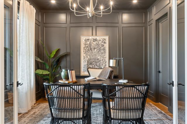 136 51st Ave, N, Nashville, TN 37209