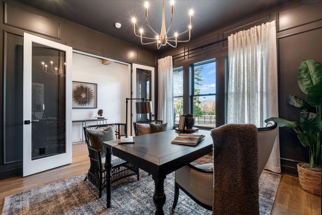 136 51st Ave, N, Nashville, TN 37209