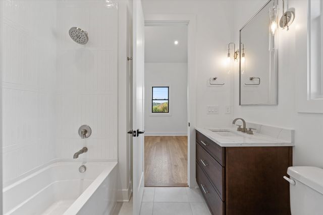 136 51st Ave, N, Nashville, TN 37209