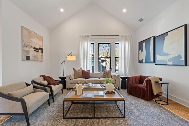 136 51st Ave, N, Nashville, TN 37209