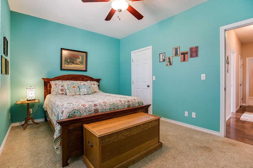 Image 14 of property listing at 1487 Stone Meadow Lane, San Angelo, TX 76904