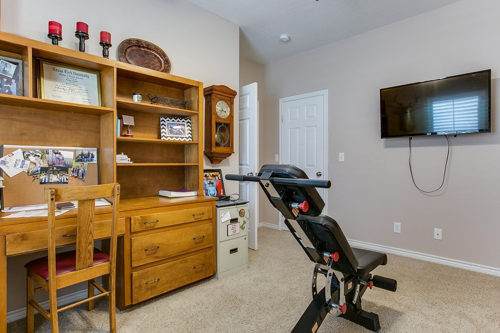 Image 27 of property listing at 1487 Stone Meadow Lane, San Angelo, TX 76904