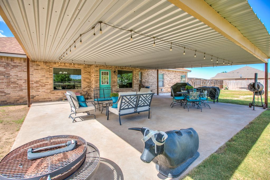 Image 28 of property listing at 1487 Stone Meadow Lane, San Angelo, TX 76904