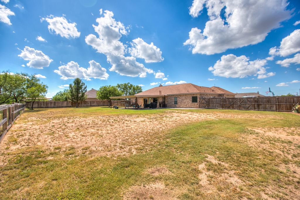 Image 31 of property listing at 1487 Stone Meadow Lane, San Angelo, TX 76904