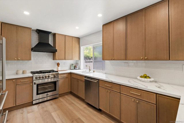 7931 Deerfield St, San Diego, CA 92120