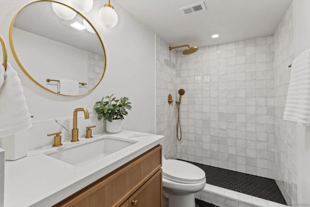 7931 Deerfield St, San Diego, CA 92120