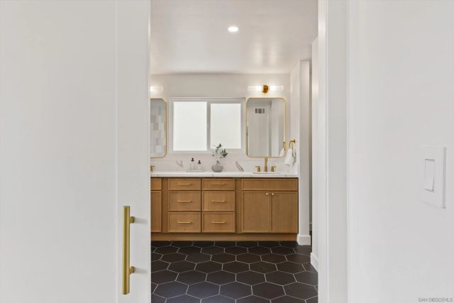 7931 Deerfield St, San Diego, CA 92120
