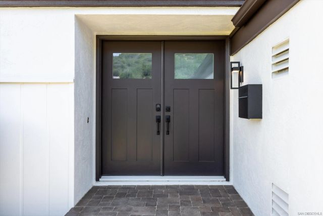7931 Deerfield St, San Diego, CA 92120
