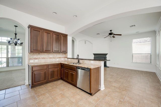 15633 INTERLACHEN DR, Austin, TX 78717