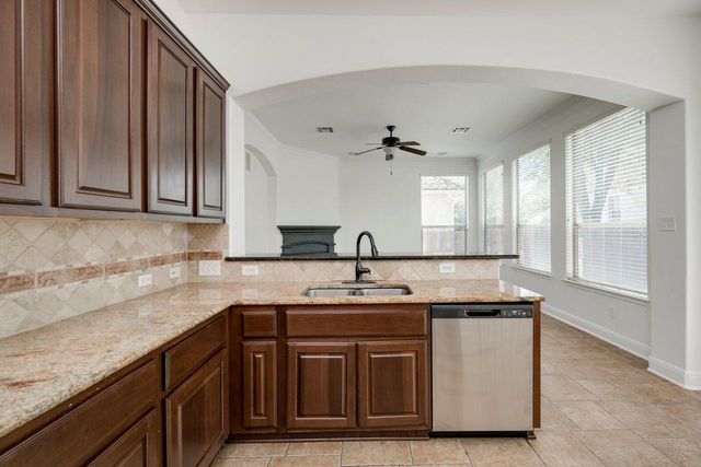 15633 INTERLACHEN DR, Austin, TX 78717