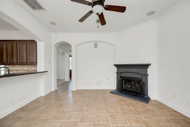 15633 INTERLACHEN DR, Austin, TX 78717