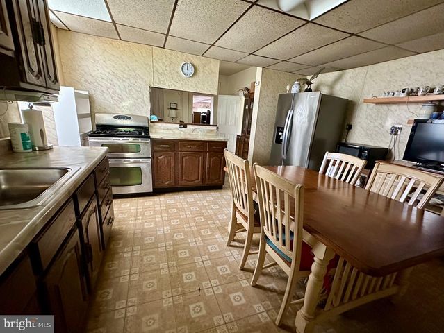 244 HERMITAGE ST, Philadelphia, PA 19127