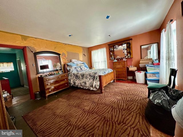 244 HERMITAGE ST, Philadelphia, PA 19127