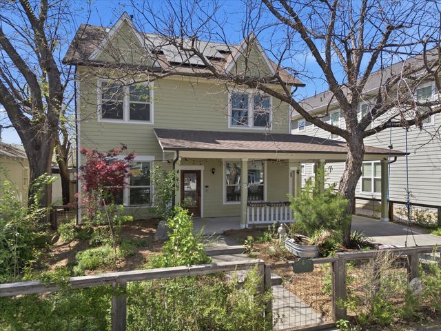 405 N Chestnut Street, Mckinney, TX 75069