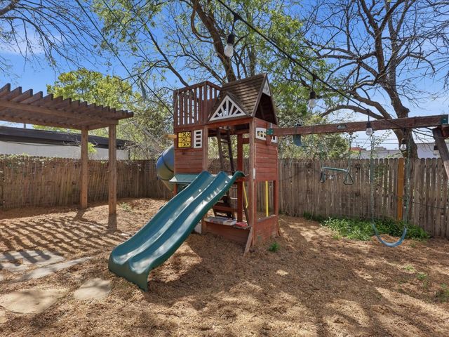 405 N Chestnut Street, Mckinney, TX 75069