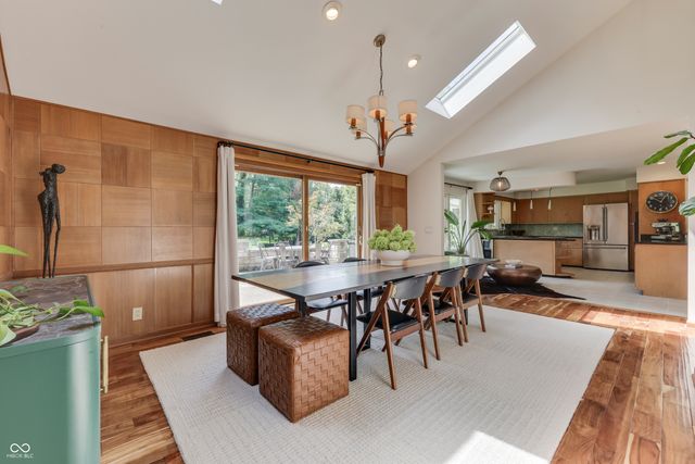 39 Highland Manor Court N, Indianapolis, IN 46228