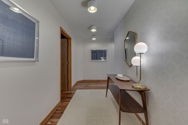 39 Highland Manor Court N, Indianapolis, IN 46228