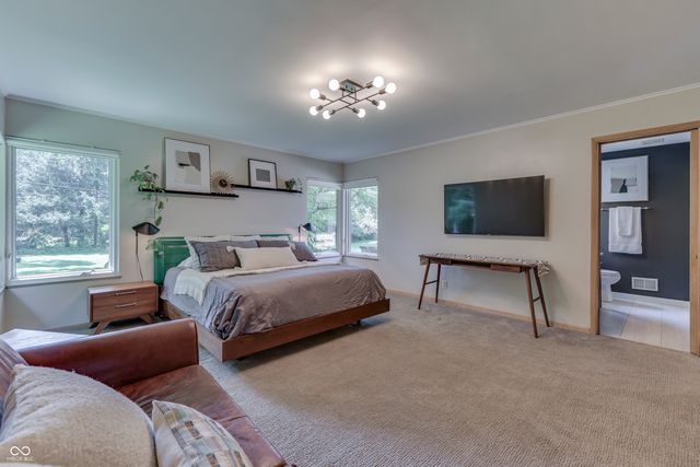 39 Highland Manor Court N, Indianapolis, IN 46228