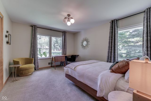 39 Highland Manor Court N, Indianapolis, IN 46228