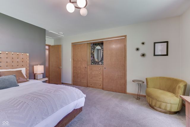39 Highland Manor Court N, Indianapolis, IN 46228