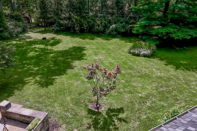 39 Highland Manor Court N, Indianapolis, IN 46228