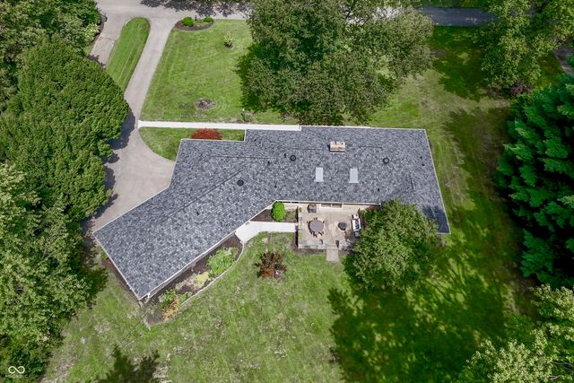 39 Highland Manor Court N, Indianapolis, IN 46228