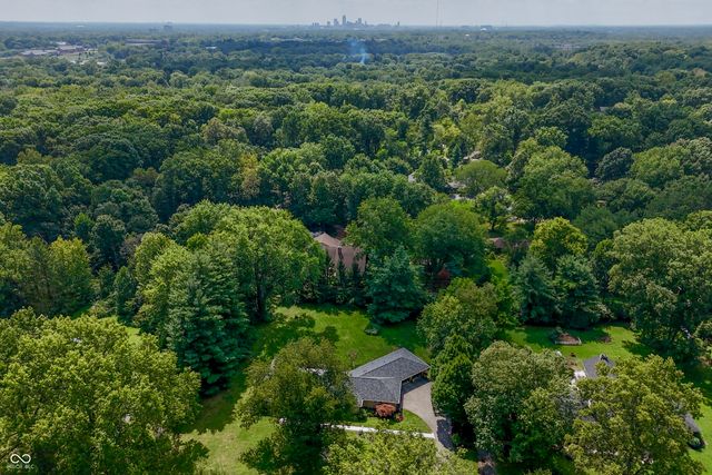 39 Highland Manor Court N, Indianapolis, IN 46228