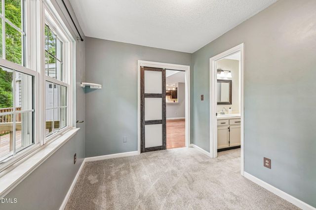 411 Gooseneck B5, Cary, NC 27513