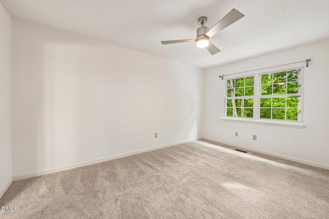 411 Gooseneck B5, Cary, NC 27513
