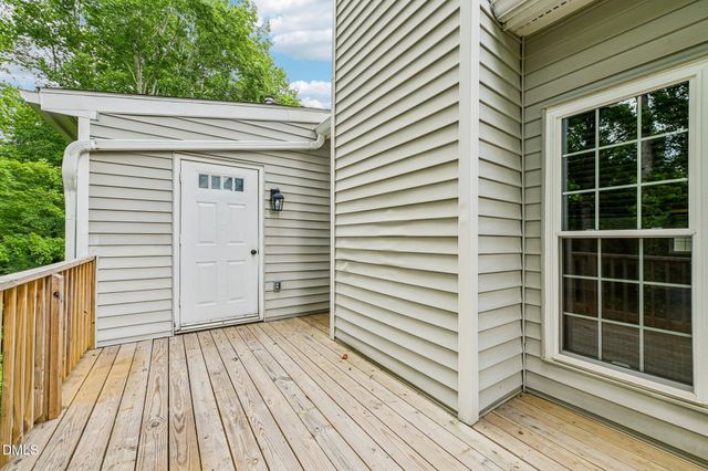 411 Gooseneck B5, Cary, NC 27513