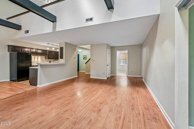 411 Gooseneck B5, Cary, NC 27513