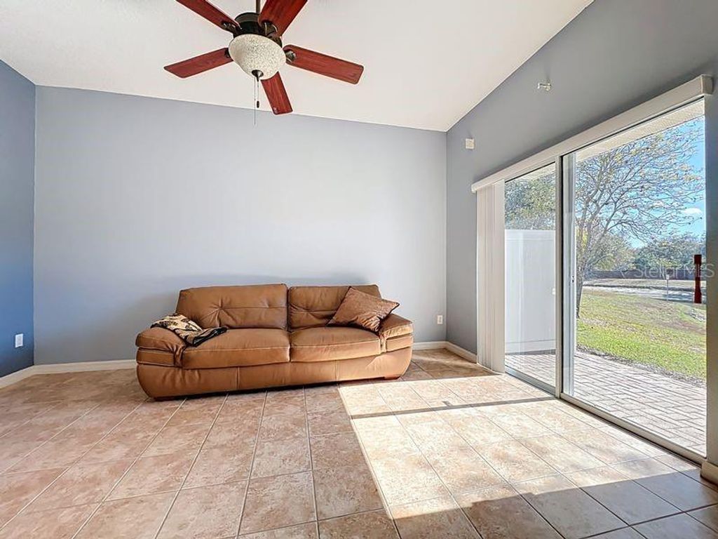 Image 17 of property listing at 3825 BLACK SPRUCE LANE, Winter Springs, FL 32708