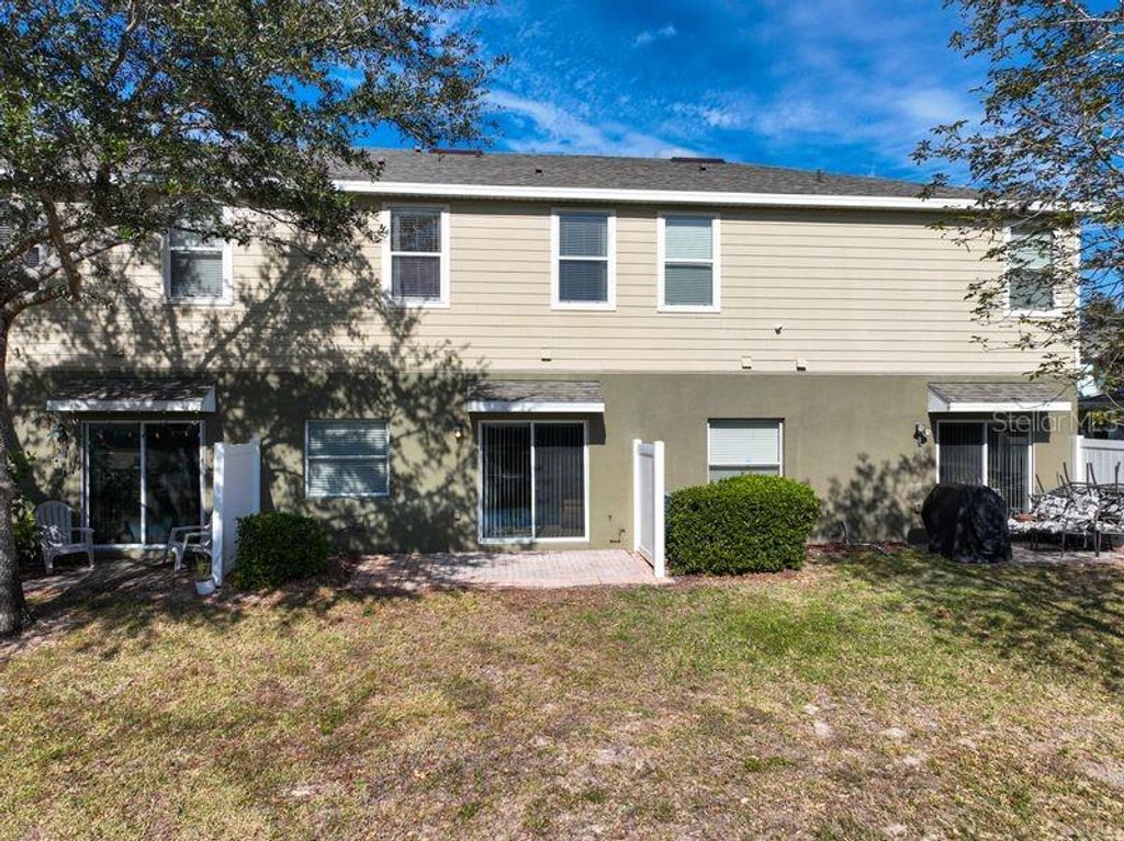 Image 43 of property listing at 3825 BLACK SPRUCE LANE, Winter Springs, FL 32708