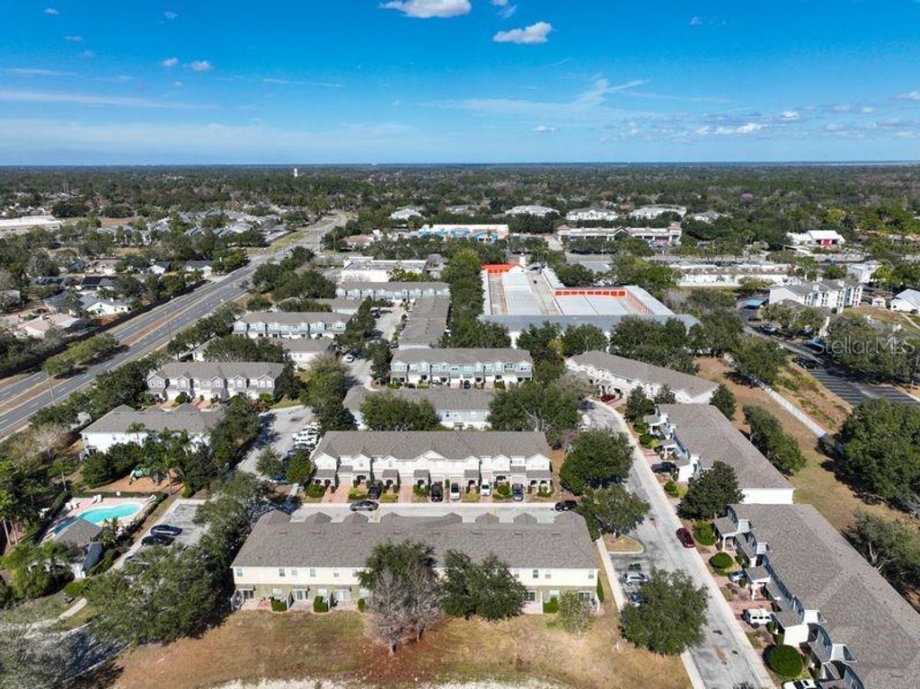 Image 45 of property listing at 3825 BLACK SPRUCE LANE, Winter Springs, FL 32708