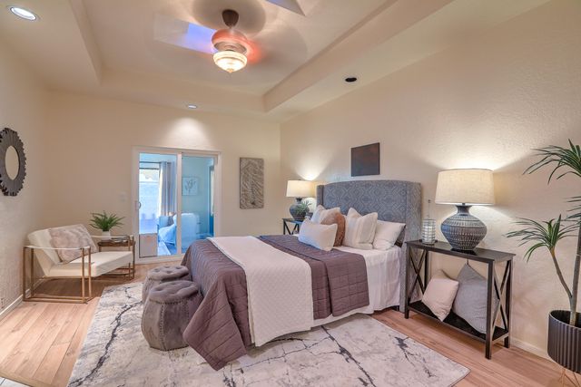 692 Lakeview Circle SE, Rio Rancho, NM 87124