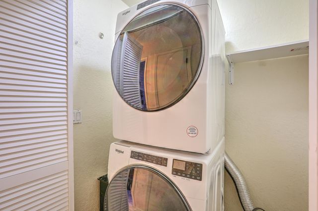 692 Lakeview Circle SE, Rio Rancho, NM 87124