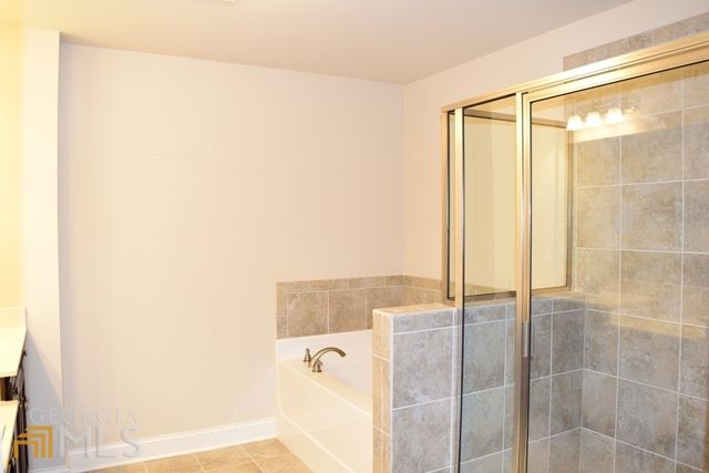 5 Holdings Drive, Lawrenceville, GA 30044