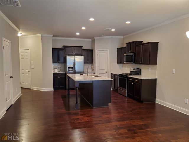 5 Holdings Drive, Lawrenceville, GA 30044