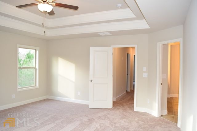 5 Holdings Drive, Lawrenceville, GA 30044