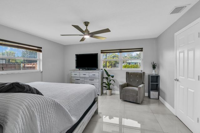 3150 Gulfstream Road, Palm Springs, FL 33461