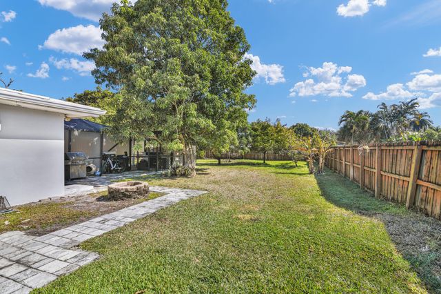 3150 Gulfstream Road, Palm Springs, FL 33461