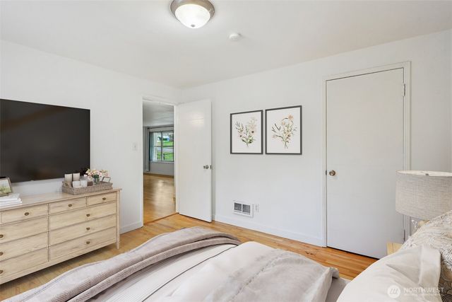 15314 Interlake Avenue N, Shoreline, WA 98133