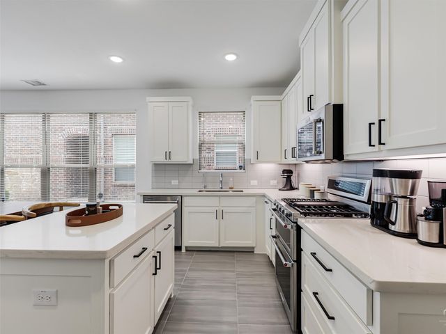 5912 Ridgeilne Drive, Mckinney, TX 75070