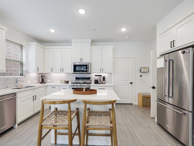 5912 Ridgeilne Drive, Mckinney, TX 75070